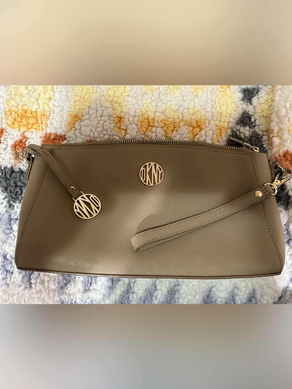 DKNY Taupe Saffiano Crossbody Clutch Wristlet Bag w/ Dust Bag